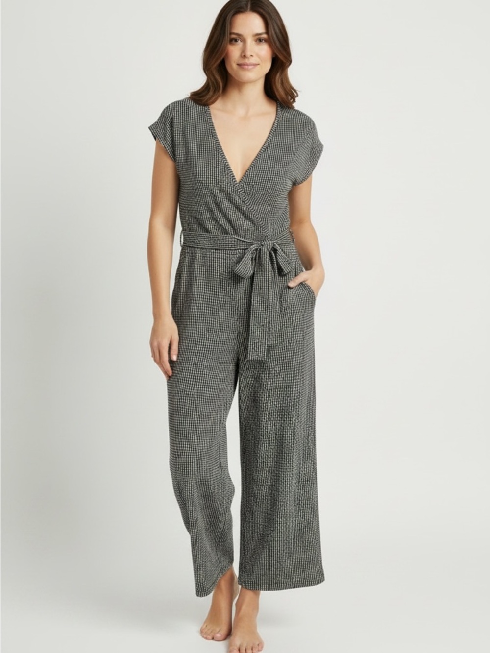 Caution To The Wind Black/White wrap-Front Jumpsuit with Tie Waist, Sz M